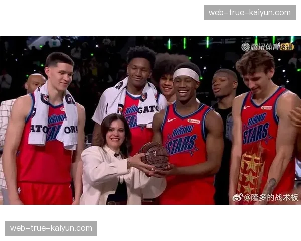 76人探花秀埃奇库姆零罚球砍35分，新秀真实正负值亮眼