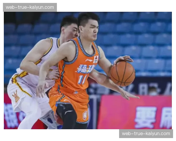 山东泰山李源一两助攻难救主，中场核心独木难支